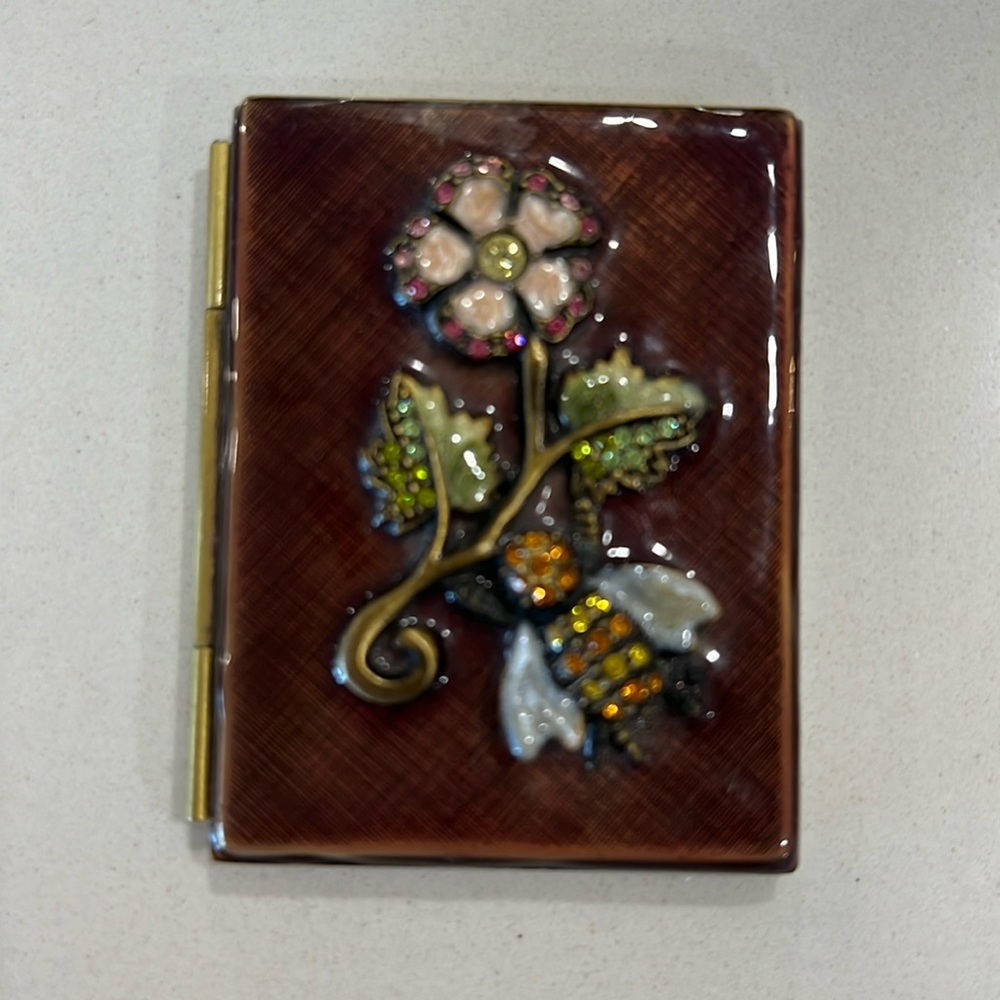 Jay Strongwater 2 inch enamel frame with jewels